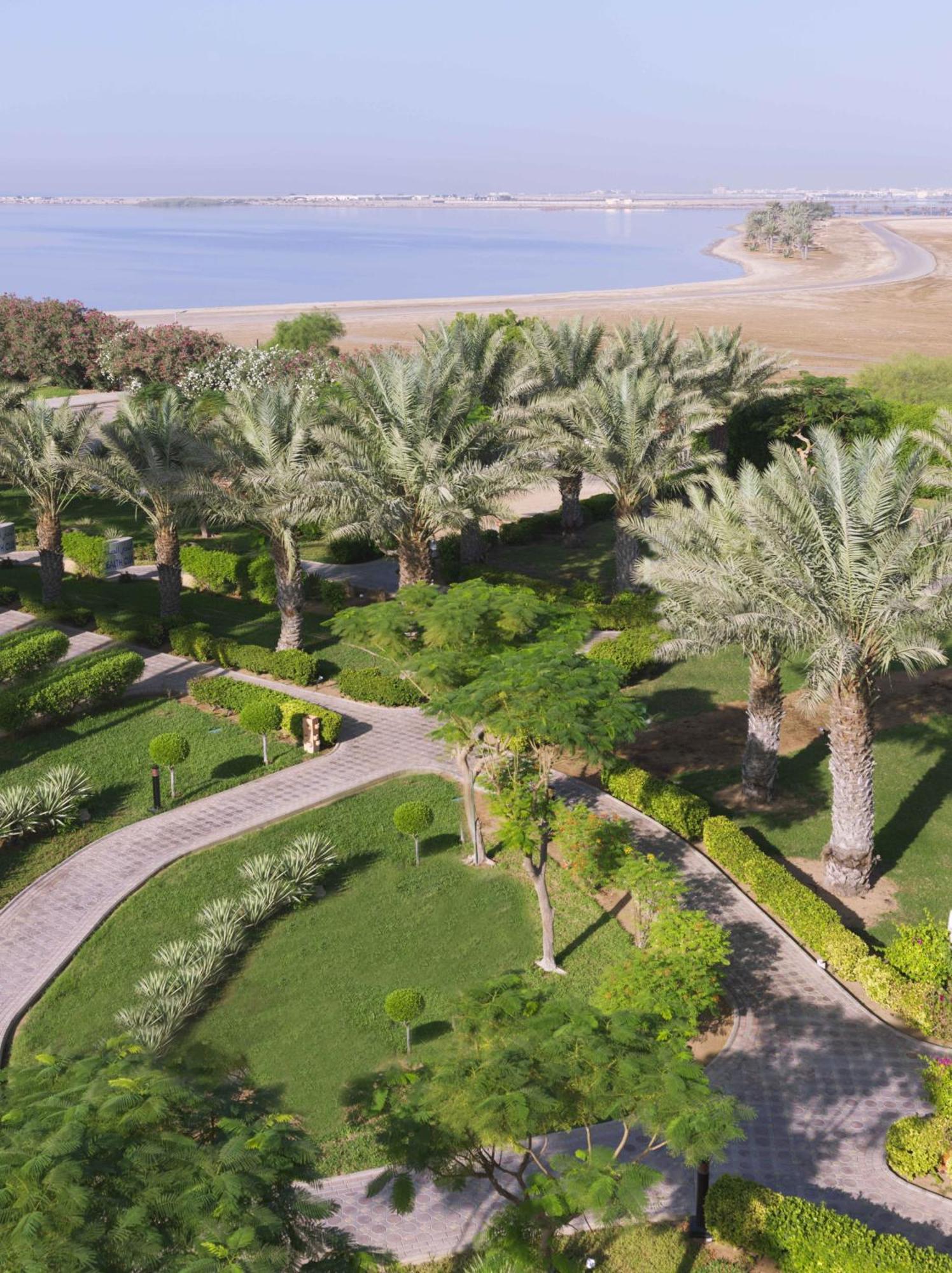 Radisson Blu Hotel, Yanbu Ngoại thất bức ảnh