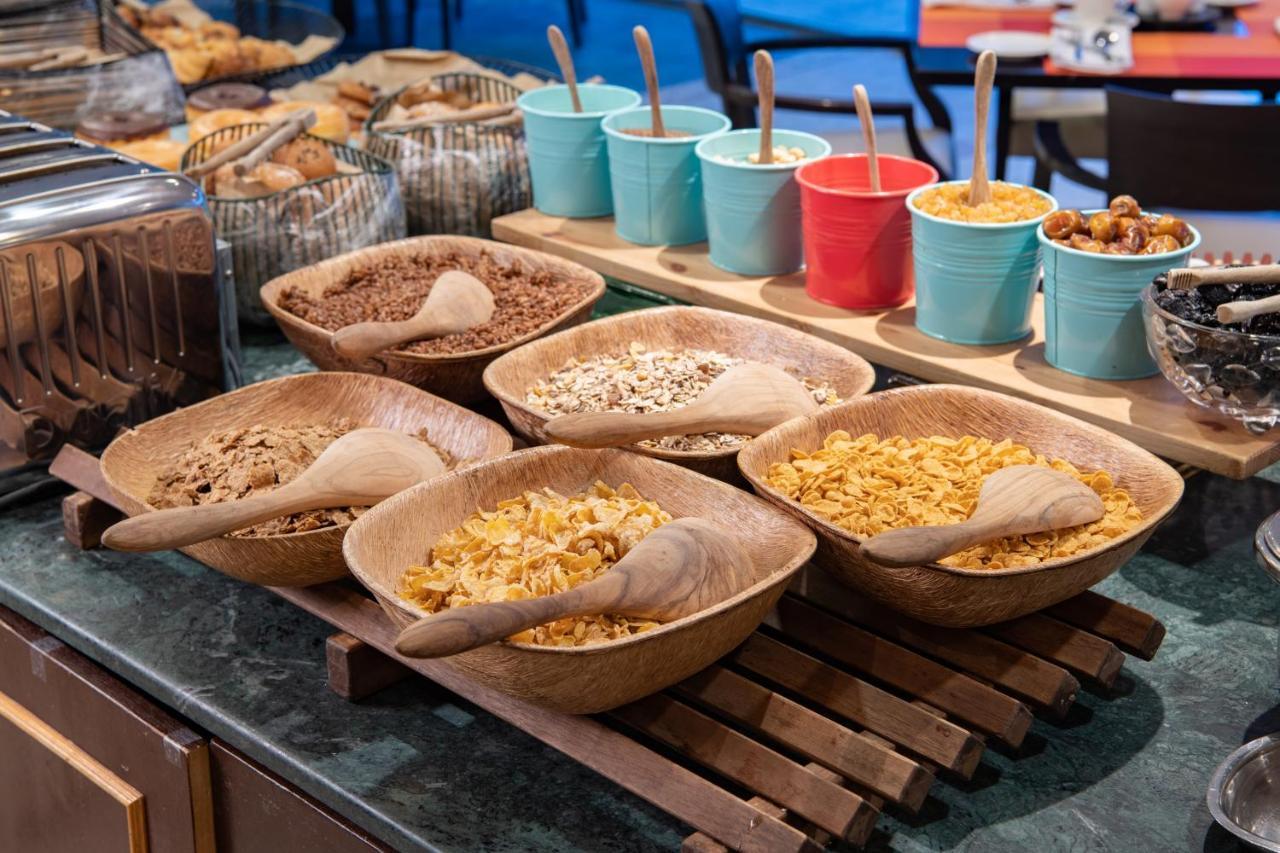 Radisson Blu Hotel, Yanbu Ngoại thất bức ảnh